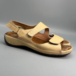 Wolky Liana Women's 8.5 TanYellow Leather Open Toe Adjustable Strap Sandals Shoe